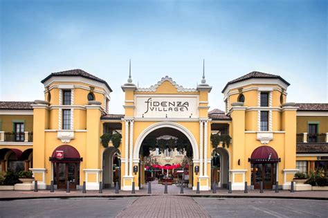 fidenza outlet parma.